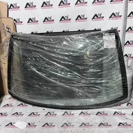 شیشه عقب جیلی Gc6